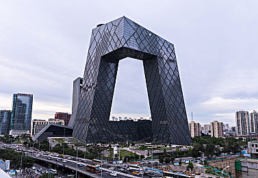 幺公少妇厨房激情做爰：厨房激情游戏新玩法，烹饪与激情交织演绎独特厨艺故事