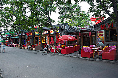 公交车上内裤扯掉被cao：奇遇都市，笑翻日常：你的冒险奇遇记-3