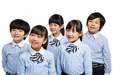 美女露出 让男生揉打扑克：扑克魅力新体验：美女助阵，揭秘娱乐圈“美女牌局”现象-1