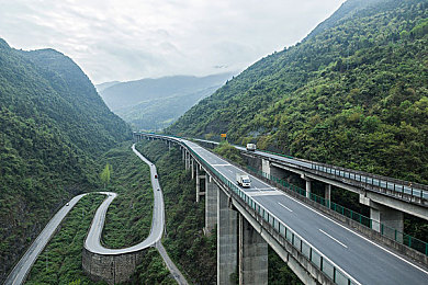 无尽 得到 向上 可爱 牛奶：奶源帝国奇幻之旅：畅游《无尽奶源》，感受向上可爱情怀