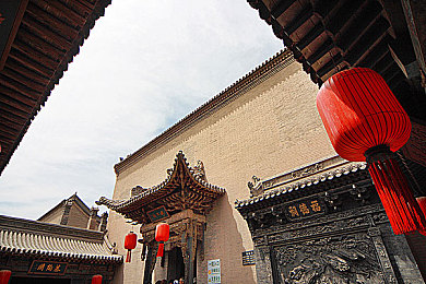 眼镜KK与李梓熙：时尚跨界眼镜盛宴，KK李梓熙联名潮镜来袭-2