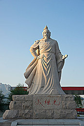 我和女生打扑克视频软件：欢乐扑克邂逅，视频互动空间畅游-1