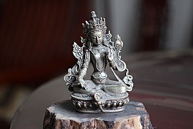 AV黄片：奇幻异世探险，揭秘神秘黄片世界：深度解析游戏攻略与精彩点评-3