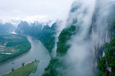 黄色APP免费：揭秘“免费陷阱”：黄色APP背后的真相与风险-3