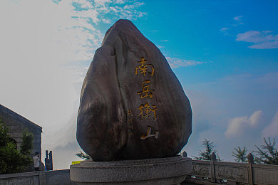 看B站夜月直播：互动式娱乐新纪元，畅游直播领地的无限可能-3