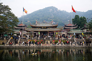 按摩师按的我：“误会按摩成焦点，服务沟通需革新，行业提升正当时”-2