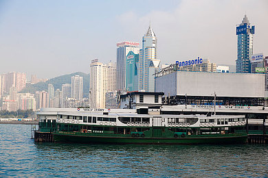 白袜体育生开裆裤自慰感受：揭开青春隐私：体育生开裆裤背后的自慰心理探索-2