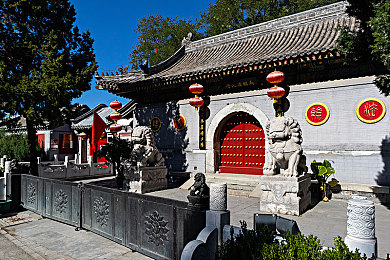 色骚综合：揭秘网络色情产业链：暗流涌动，社会风气与青少年身心健康面临严峻挑战