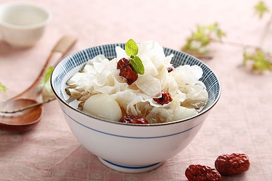 黄色下载：探险家寻宝记：揭秘神秘世界，攻略《黄色下载》带你领略游戏魅力-2