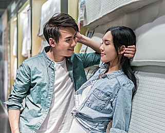黄软件app下载3.0.3免费装妆2023：美妆新纪元，黄软件App 3.0.3：一键试妆，潮流分享盛宴