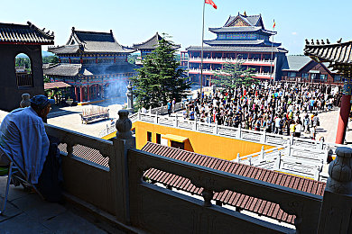 黄色www.：网络净化行动：共筑清朗空间，守护青春净土-2
