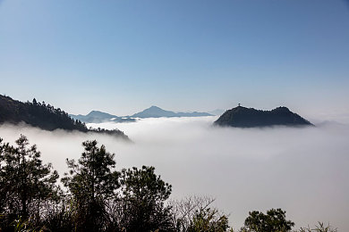 一区二区三：穿梭虚拟，三界共舞：探寻游戏世界的独特魅力-2