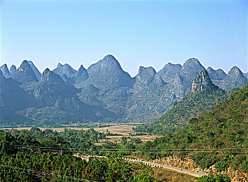 亚洲一卡二：电竞巅峰对决，双星共铸传奇