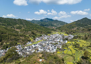 一本综合久久：穿梭时光隧道，探寻青春游戏传奇之旅-1
