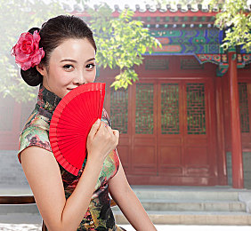 不知火舞沙滩：梦幻沙岸奇遇记：东方美少女火舞的冒险启程-3