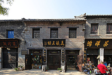 好色先生tv传媒：《色情先生》游戏揭秘：江湖侠客如何修炼成一代“好色先生”？
