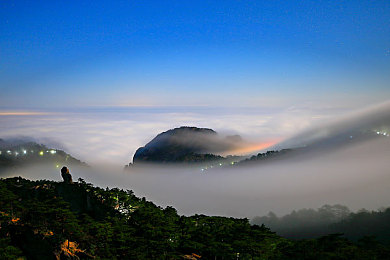 4438全国最大色：色彩巅峰，艺术盛宴：揭秘全国色彩之魂，激发创新火花