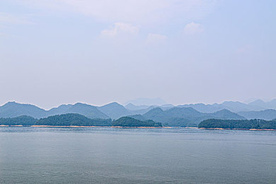 成人一区二区三区：邻里纷争、火灾频发，三区社会治理挑战凸显-1