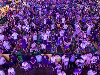 老师的胸好大好软屁股好香：“网络言辞红线，师德修养筑基石——探析教育环境净化之道”-3