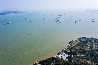 东北熟妇高潮叫痒25分钟：东北熟妇独特魅力引关注，25分钟欢乐时光带你释放压力-3