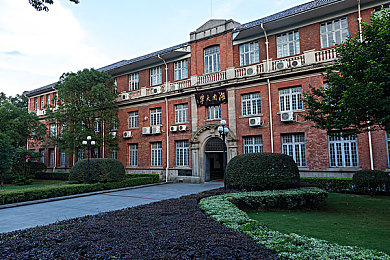 155.fun黑料：揭秘暗网迷雾，探寻真相迷局之旅