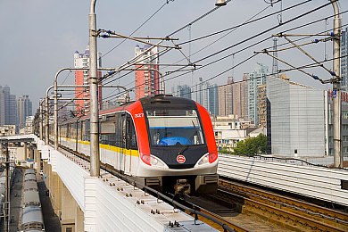 三上悠亚AV网站：演艺跨界奇遇，悠亚秘境探秘之旅-5