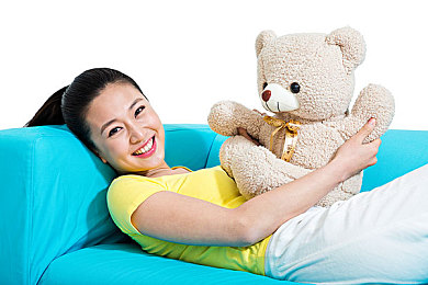 打扑克男人和女人：性别牌局魅力大揭秘：智慧对决，牌技无疆界-3
