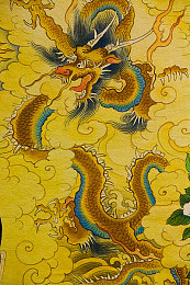 三上悠亚AV电影：AV风云：道德争议中的文化现象，探讨社会影响与个人选择-1