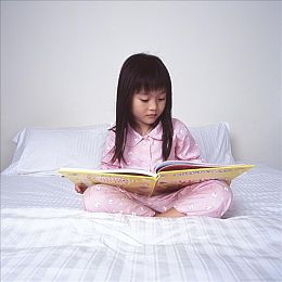 免费黄色软件：揭秘免费黄色软件陷阱：风险与诱惑并存，安全使用指南揭秘-1