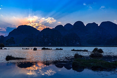 亚洲无毛：美的多样性与自信表达的潮流探寻-4