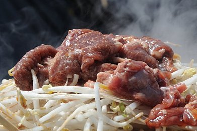 夜晚直播：网络狂欢夜，游戏世界等你来闯-5