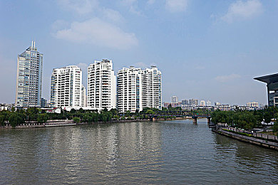 十大黄台在线观看：《十大黄台》热播引爆网络，十大亮点揭秘国产剧新高峰-5