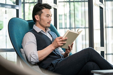 男同GAy玩奴男同玩奴：网络亚文化圈：同性恋社交新趋势探索-5
