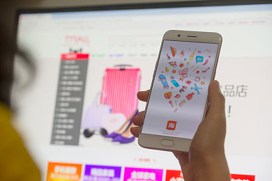 fyee护士：逆行守护，生命之光，勇担使命，温暖守护者-4