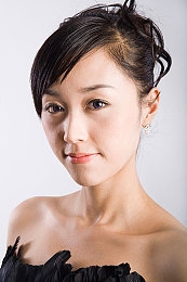 亚裔女子初尝黑人大炮：“巧克力盛宴邂逅异域风情：亚裔女性品味黑人大炮的独特之旅”-1