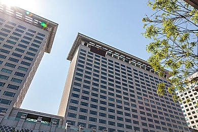漫画免费韩漫：免费韩漫应用热潮席卷，漫画产业机遇与挑战并存