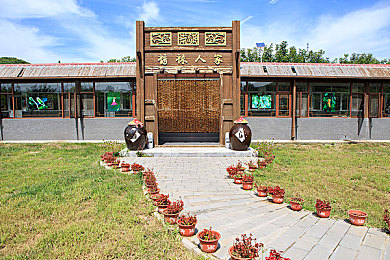 国产成人av电影：揭秘：中国成人影视市场壮大，机遇与挑战并存，未来发展潜力无限-2