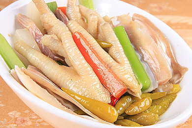 白色脚上浓浓的精华液的预防方法：夏日足部困扰：揭秘白色浓稠精华液成因及预防攻略